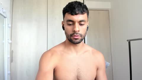 Snapshot of itsgeo1111 chatting on 01.07.26 CALL ME GEO online show from 01.07.26