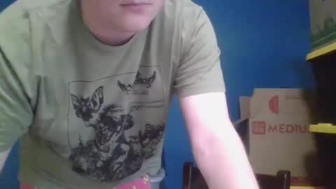 Snapshot of itsjamesscott chatting on 10.19.25 ItsJamesScott online show from 10.19.25