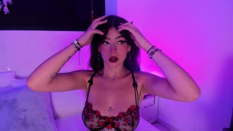 Snapshot of itsjustgeral chatting on 11.05.25 itsjustgeral online show from 11.05.25