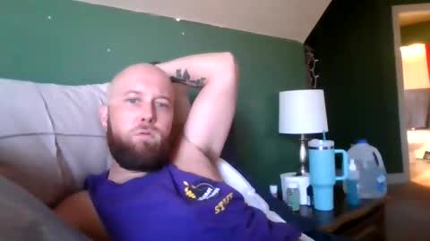 Snapshot of itskirby89 chatting on 02.12.26 itskirby89 online show from 02.12.26