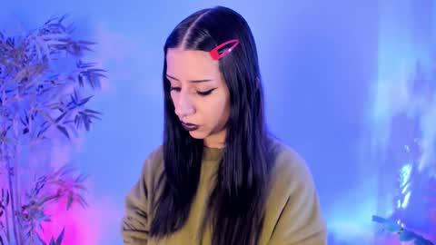 Snapshot of itsmroom chatting on 12.19.25 itsmroom online show from 12.19.25