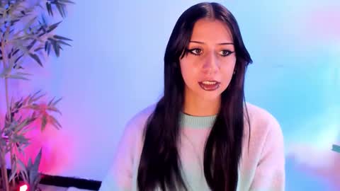 Snapshot of itsmroom chatting on 12.22.25 itsmroom online show from 12.22.25