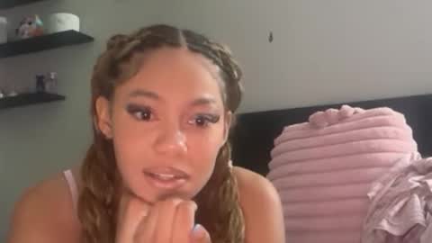 itsraevynfoxe online show from 05.27.26