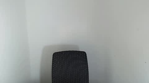 itsurgil_kloeh online show from 11.15.25