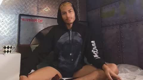 itszairen online show from 02.12.26