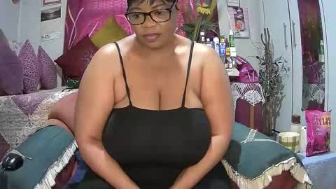 itumeleng74 online show from 09.12.25