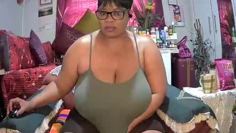 itumeleng74 online show from 09.30.25