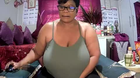itumeleng74 online show from 08.05.26