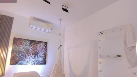 ivania_lua online show from 04.24.26