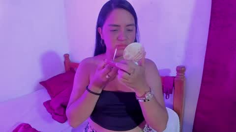ivannaa18 online show from 05.25.26