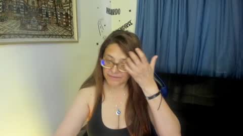 Snapshot of ivette_shaira chatting on 06.26.26 IVETTE online show from 06.26.26