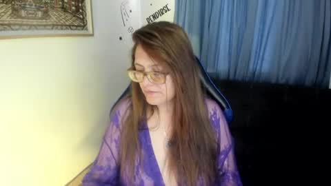 Snapshot of ivette_shaira chatting on 06.30.26 IVETTE online show from 06.30.26