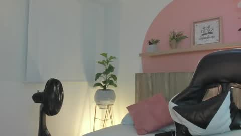 I V E T T E online show from 05.01.26