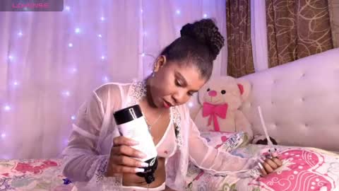 Snapshot of ivonjoness chatting on 05.18.26 Ivon Miss Jones online show from 05.18.26