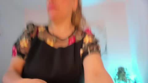 Ivonne online show from 04.30.26