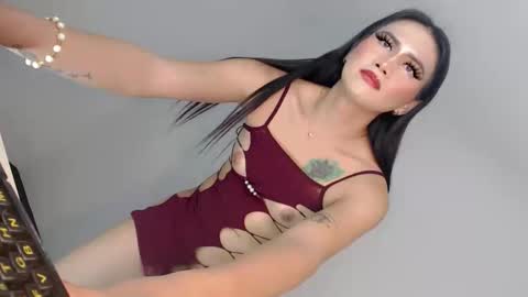 Miss Ivory online show from 05.02.26