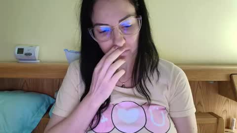 Ivory online show from 11.10.25