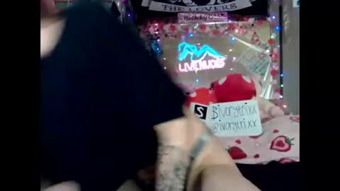 ivorytrixx online show from 05.31.26