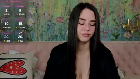 ivorywood_ online show from 04.21.26