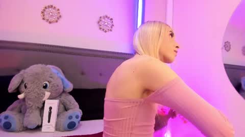 ivi rosse  online show from 07.10.26