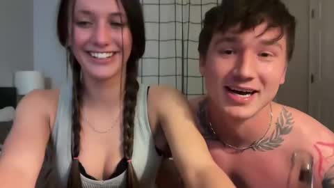 Snapshot of ivy69_9 chatting on 12.20.24 ivy69 9 and cody online show from 12.20.24