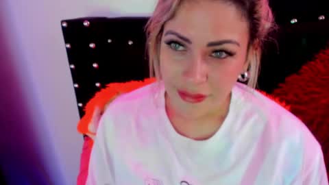 Snapshot of ivy__taylorr chatting on 02.10.25 Diana Rojas online show from 02.10.25