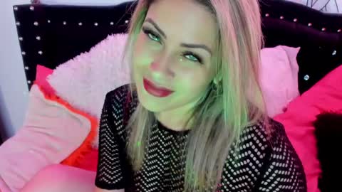 Snapshot of ivy__taylorr chatting on 02.22.25 Diana Rojas online show from 02.22.25
