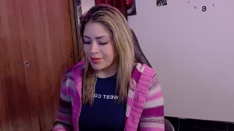 Snapshot of ivy__taylorr chatting on 10.08.25 Diana Rojas online show from 10.08.25
