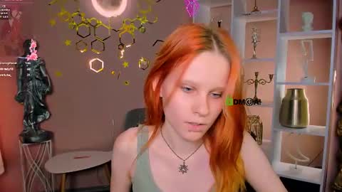 Snapshot of ivy_frost chatting on 06.27.26 Ivy online show from 06.27.26