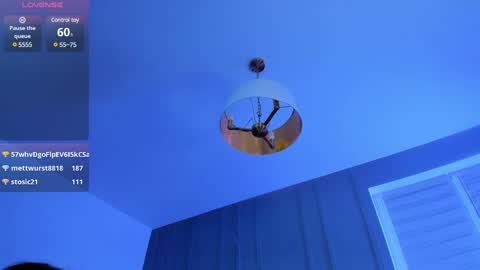 Snapshot of ivy_lovel chatting on 12.25.24 Ivy online show from 12.25.24