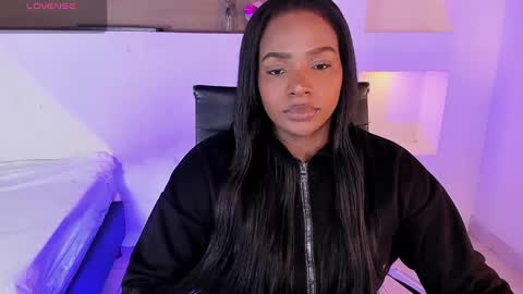 Snapshot of ivybliss8 chatting on 02.04.25 i v y b l i s s online show from 02.04.25