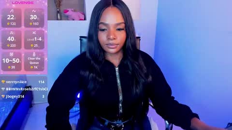 Snapshot of ivybliss8 chatting on 02.13.25 i v y b l i s s online show from 02.13.25