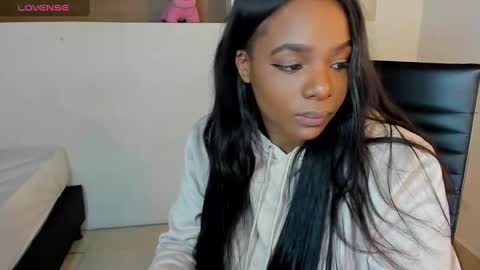 Snapshot of ivybliss8 chatting on 03.09.25 i v y b l i s s online show from 03.09.25