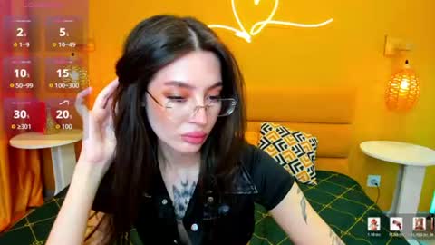 Snapshot of ivydainty chatting on 06.18.26 Ivy online show from 06.18.26