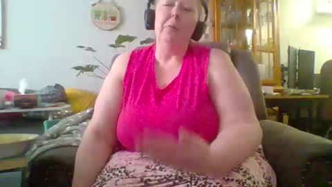Snapshot of ivyjane3522 chatting on 04.29.26 ivyjane3522 online show from 04.29.26
