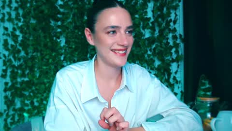 Snapshot of ivyjonson chatting on 12.08.24 Miss Ivy online show from 12.08.24