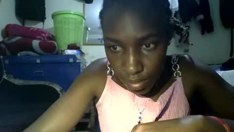 Snapshot of ivyk_ chatting on 02.13.26 ivyk_ online show from 02.13.26