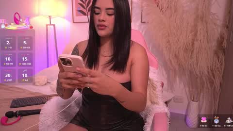 Snapshot of ivyrose_ chatting on 09.13.25 Annie online show from 09.13.25