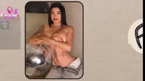 Snapshot of ivyrose_ chatting on 10.30.25 Annie online show from 10.30.25