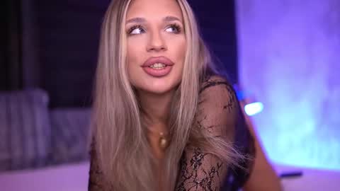 IvyRowa online show from 02.24.25