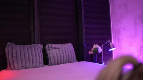 IvyRowa online show from 02.24.25