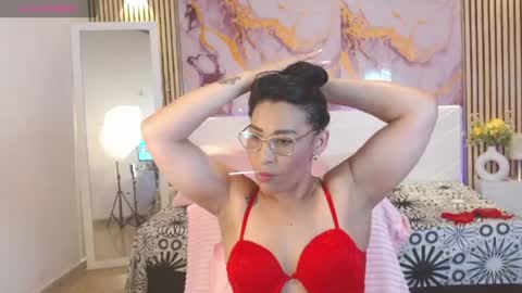 ivyshine7 online show from 06.04.26