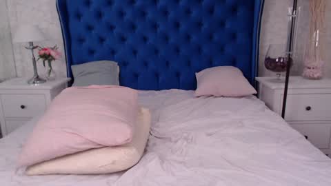 Maxim online show from 02.08.25