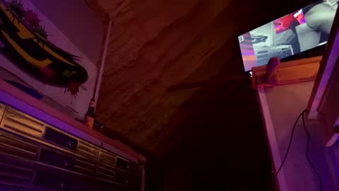 Snapshot of iwinnner chatting on 12.05.25 That Guy online show from 12.05.25