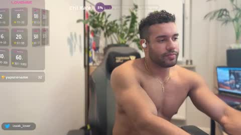 Snapshot of izaak_lover chatting on 09.08.25 Izaak online show from 09.08.25