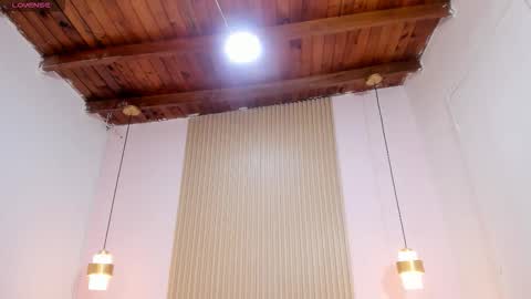 izelevans online show from 03.14.26