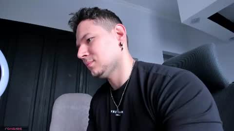 Snapshot of izui_pierce chatting on 07.04.26 Izui online show from 07.04.26
