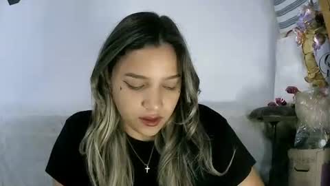 izzy_32 online show from 04.21.26