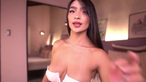 izzywild1 online show from 06.18.26