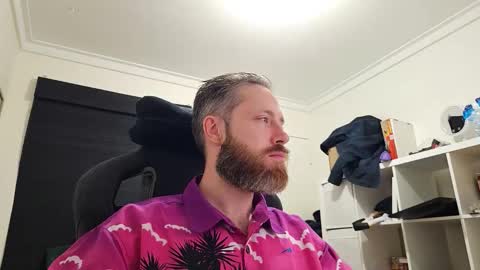 Snapshot of j0hnny_thunder chatting on 10.18.25 Johnny Thunder online show from 10.18.25